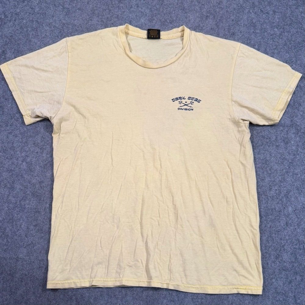 Dark Seas Division Yellow Graphic Short Sleeve T-Shirt Men's Size Medium